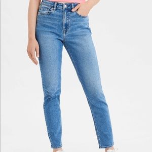 American Eagle Mom Jean
